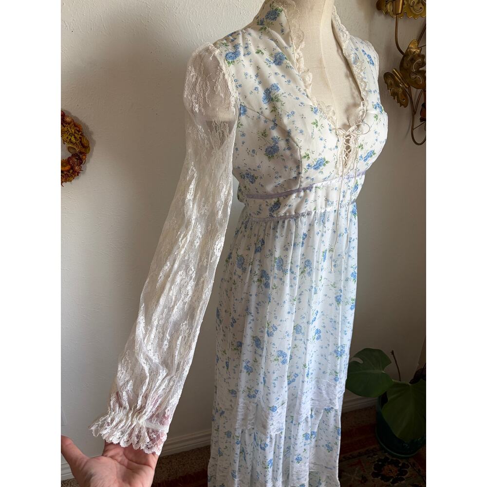 Vintage Floral Prairie Dress - Picture 7 of 7